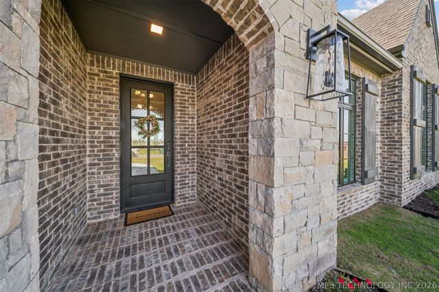 16505 S 4th East Place, Glenpool, OK 74033