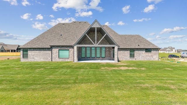 16505 S 4th East Place, Glenpool, OK 74033