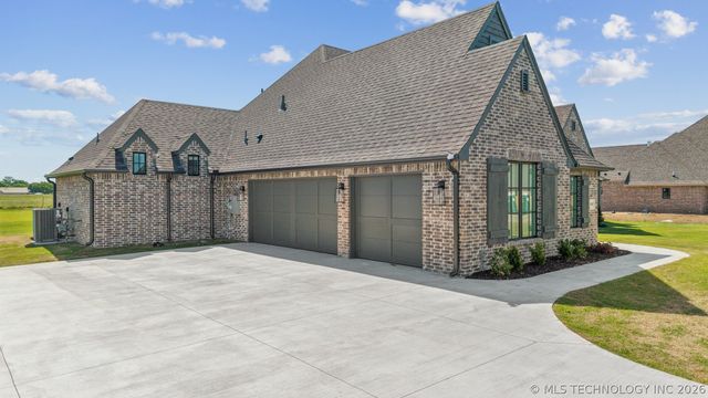 16505 S 4th East Place, Glenpool, OK 74033