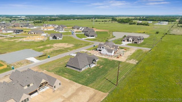 16505 S 4th East Place, Glenpool, OK 74033
