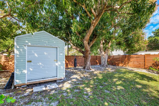 921 S M Street, Lake Worth Beach, FL 33460