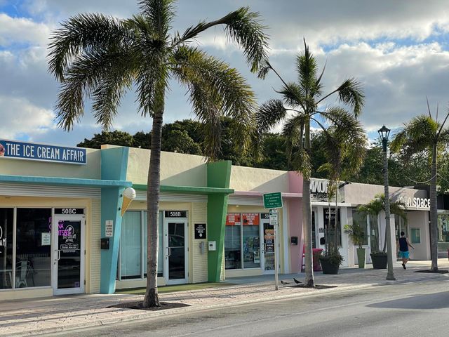 921 S M Street, Lake Worth Beach, FL 33460