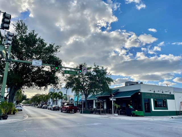 921 S M Street, Lake Worth Beach, FL 33460
