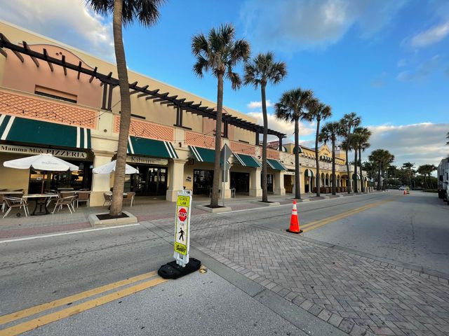 921 S M Street, Lake Worth Beach, FL 33460