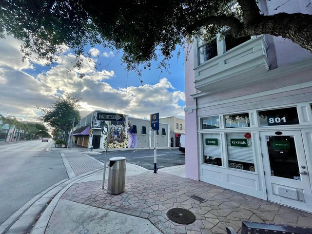 921 S M Street, Lake Worth Beach, FL 33460