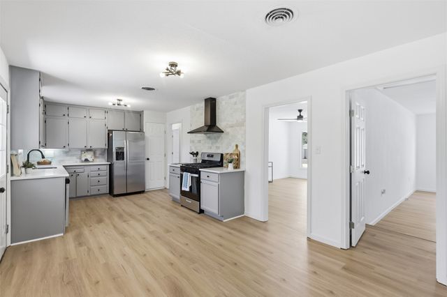 5421 Palmer Drive, Haltom City, TX 76117