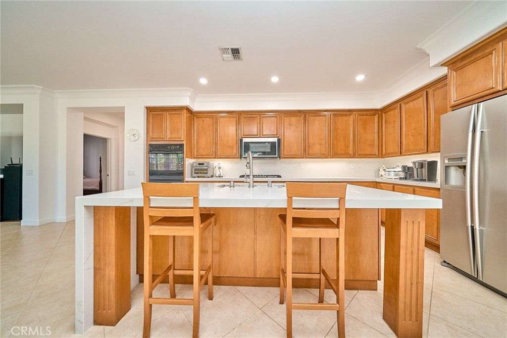 Image 13 of property listing at 25750 Wallace Place, Stevenson Ranch, CA 91381