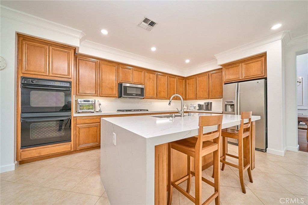 Image 17 of property listing at 25750 Wallace Place, Stevenson Ranch, CA 91381