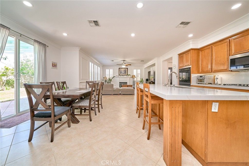 Image 18 of property listing at 25750 Wallace Place, Stevenson Ranch, CA 91381