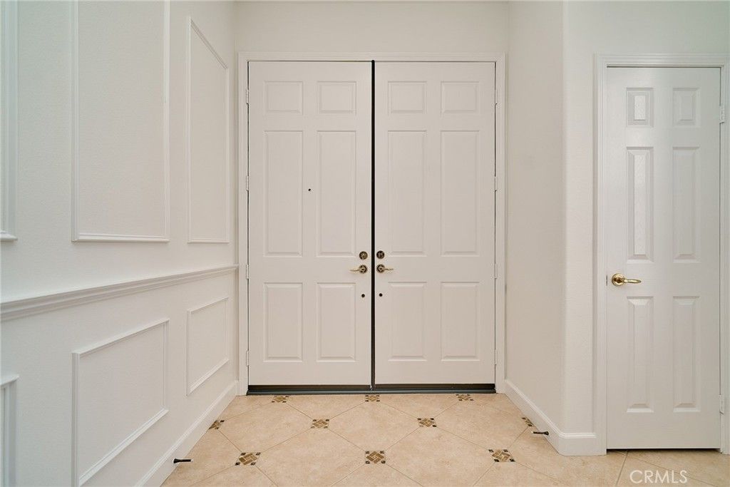 Image 3 of property listing at 25750 Wallace Place, Stevenson Ranch, CA 91381