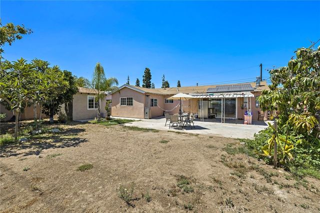 9102 Pacific W, Anaheim, CA 92804