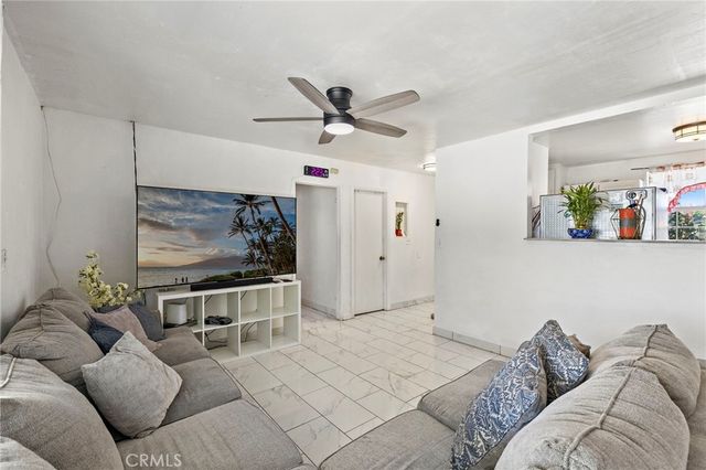 9102 Pacific W, Anaheim, CA 92804