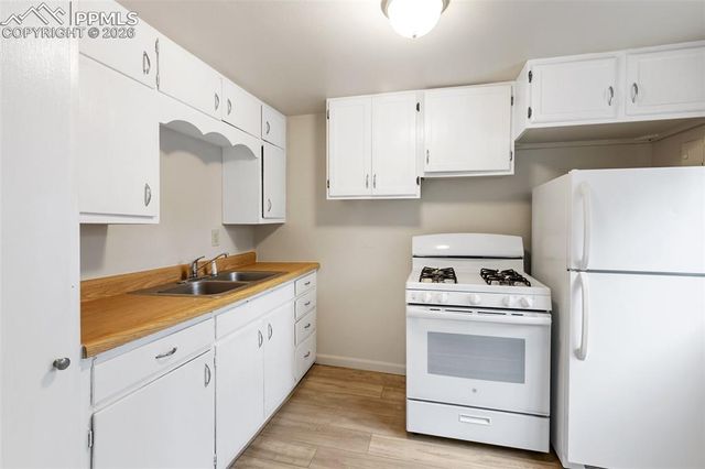 1531 W Cheyenne Road, Colorado Springs, CO 80906