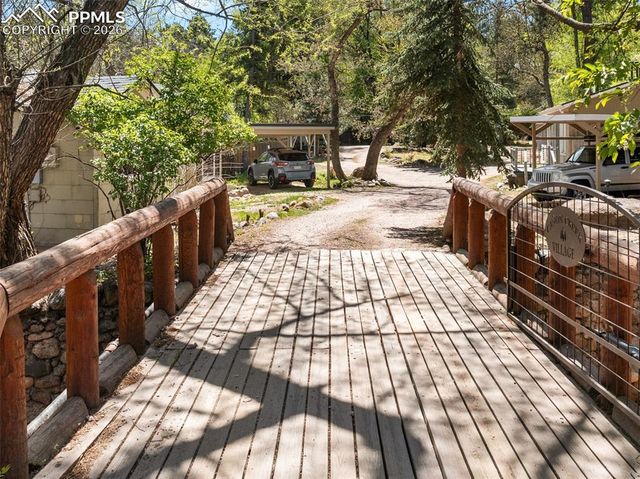 1531 W Cheyenne Road, Colorado Springs, CO 80906
