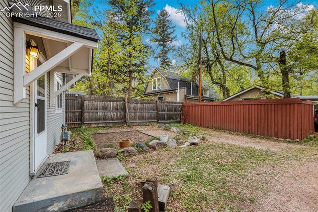 1531 W Cheyenne Road, Colorado Springs, CO 80906