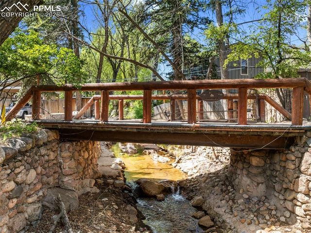 1531 W Cheyenne Road, Colorado Springs, CO 80906