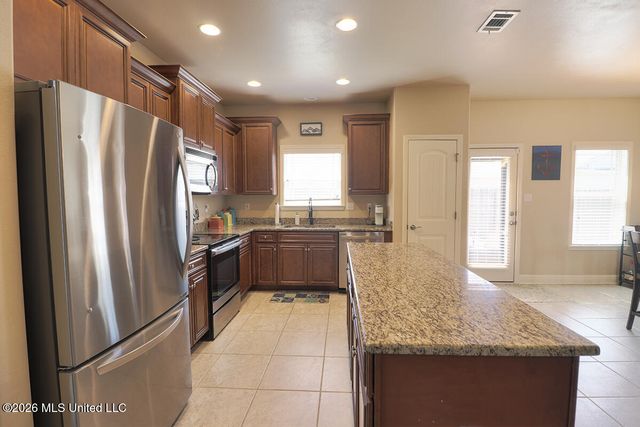 915 Old Towne Street, Gulfport, MS 39507