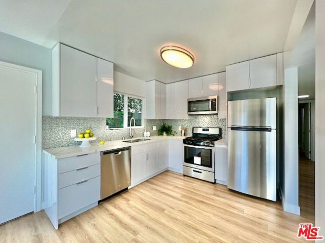 2012 S Bedford Street 1A, Los Angeles, CA 90034