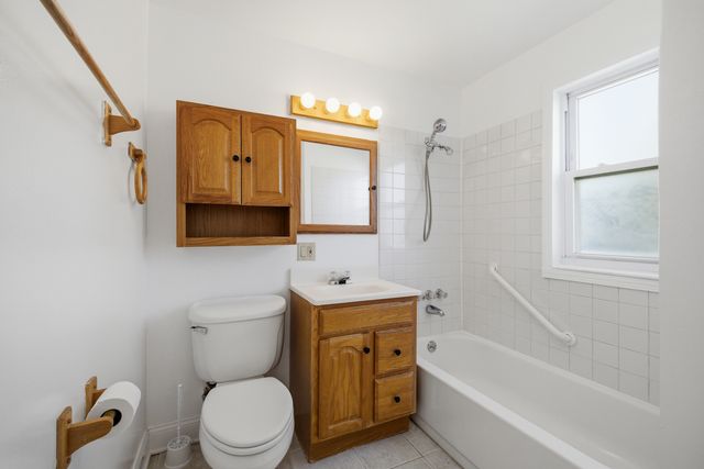 6456 S Lockwood Avenue, Chicago, IL 60638