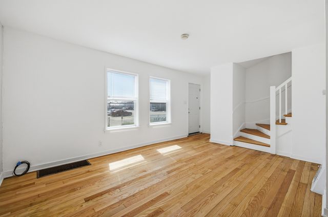 6456 S Lockwood Avenue, Chicago, IL 60638