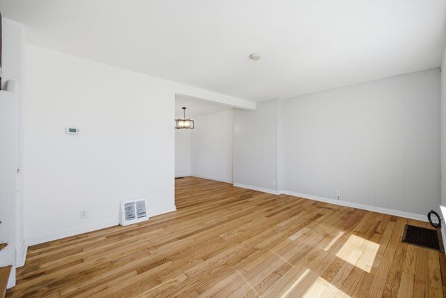 6456 S Lockwood Avenue, Chicago, IL 60638