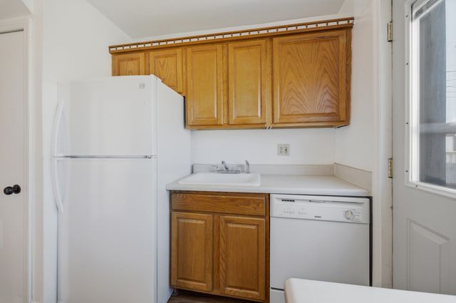 6456 S Lockwood Avenue, Chicago, IL 60638
