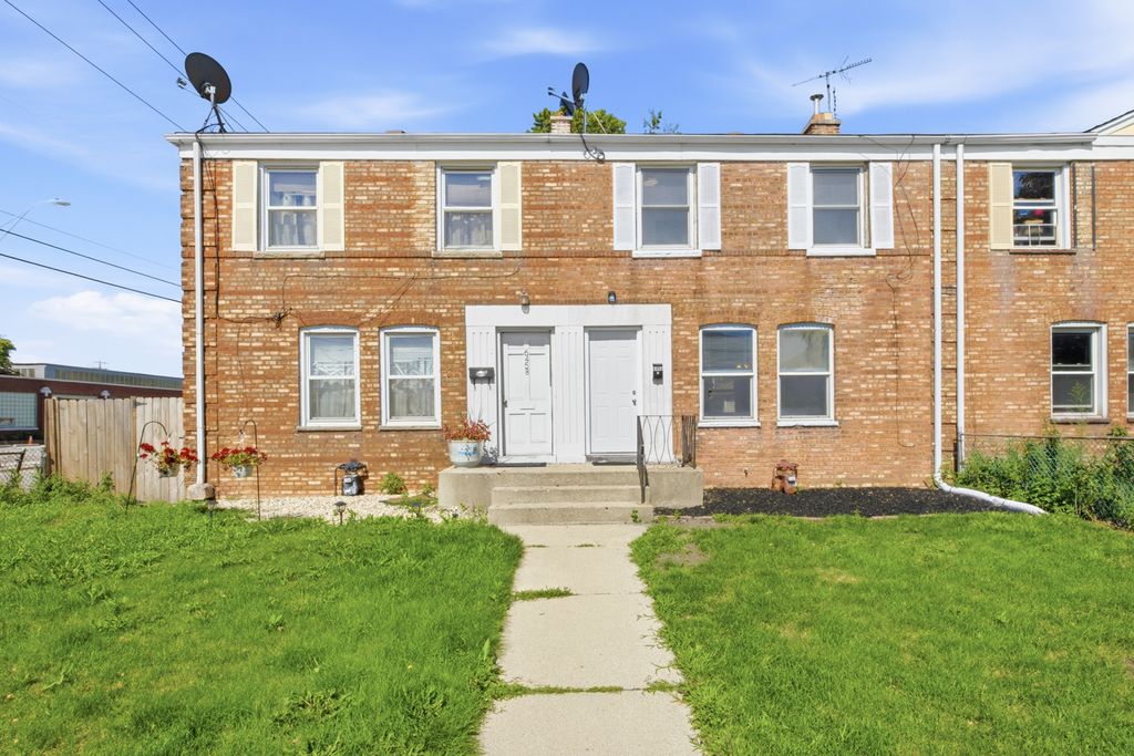 6456 S Lockwood Avenue, Chicago, IL 60638