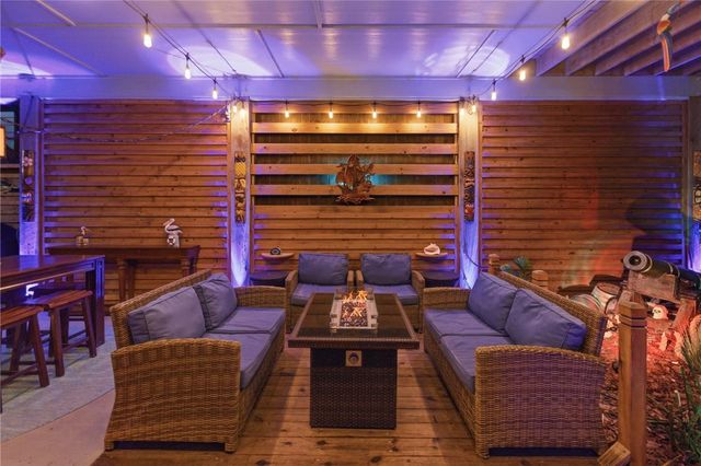 330 PARADISE POINTE Dr, Port Aransas, TX 78373
