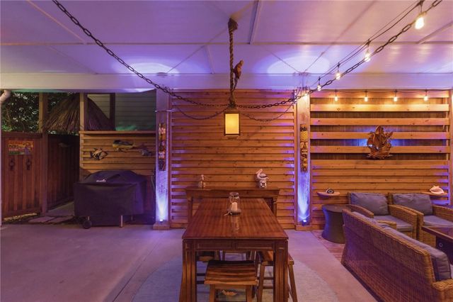 330 PARADISE POINTE Dr, Port Aransas, TX 78373