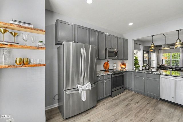 110 Anterbury Drive, Apex, NC 27502