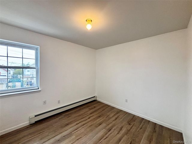 6261 De Costa Avenue 2nd floor, Arverne, NY 11692
