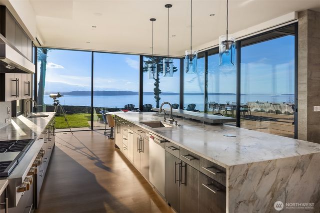 22702 Dogwood Lane, Woodway, WA 98020