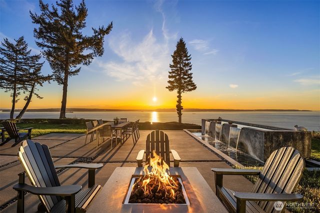 22702 Dogwood Lane, Woodway, WA 98020