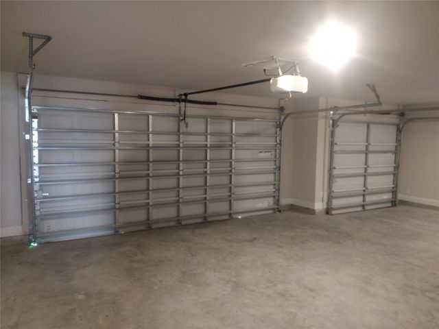 10142 Whitney Reach Drive, Rosharon, TX 77583