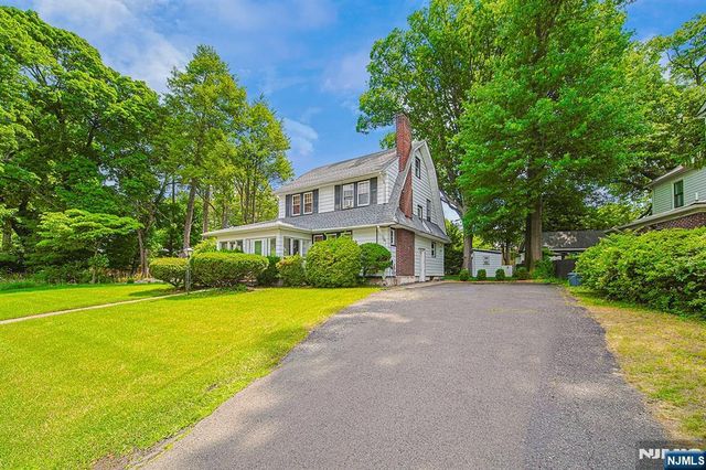 209 Harding Road, Glen Rock, NJ 07452