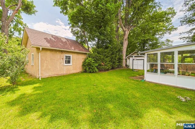 209 Harding Road, Glen Rock, NJ 07452