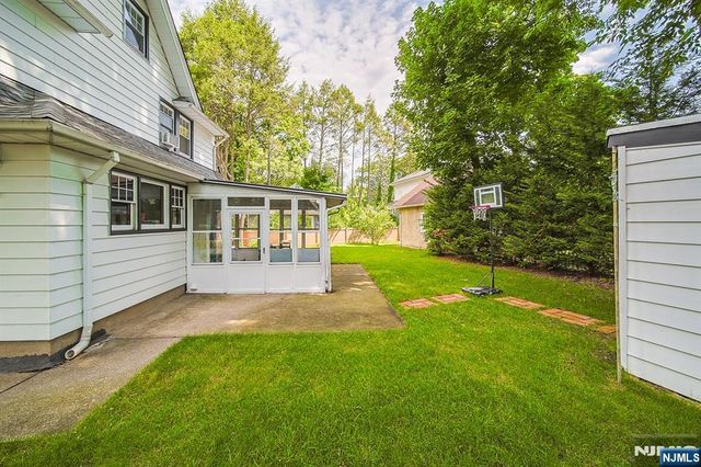209 Harding Road, Glen Rock, NJ 07452