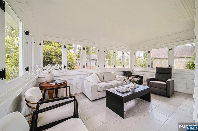 209 Harding Road, Glen Rock, NJ 07452