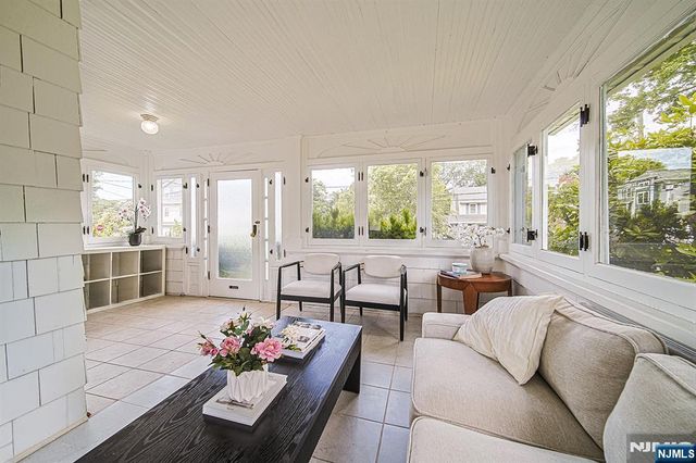 209 Harding Road, Glen Rock, NJ 07452