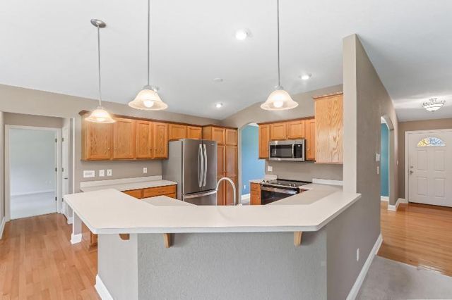 1230 Oriole DRIVE, Oconomowoc, WI 53066