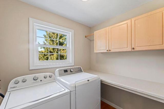 1230 Oriole DRIVE, Oconomowoc, WI 53066