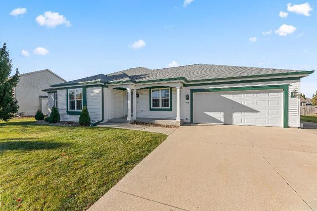 1230 Oriole DRIVE, Oconomowoc, WI 53066