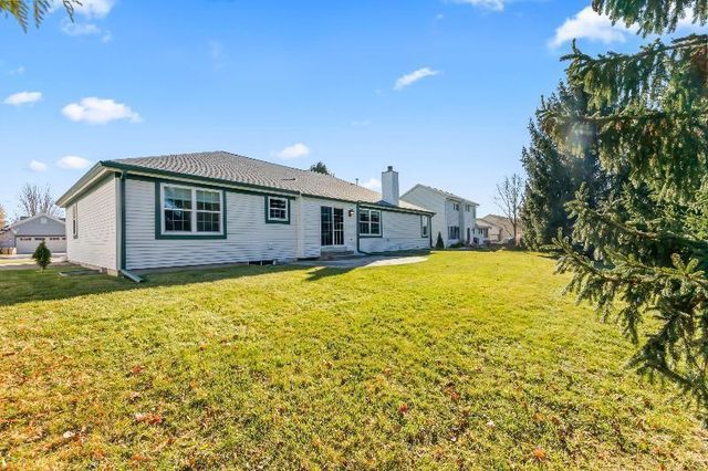 1230 Oriole DRIVE, Oconomowoc, WI 53066