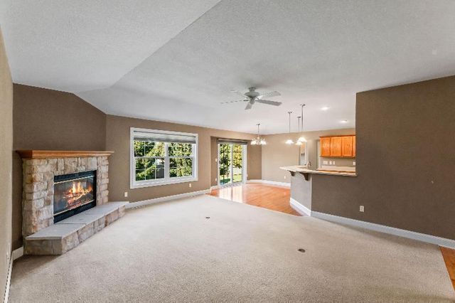 1230 Oriole DRIVE, Oconomowoc, WI 53066
