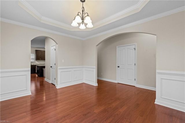 13 Douglas ST, Hampton, VA 23663