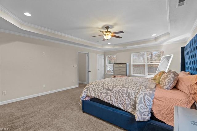 13 Douglas ST, Hampton, VA 23663