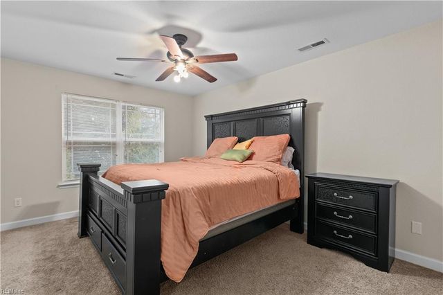 13 Douglas ST, Hampton, VA 23663