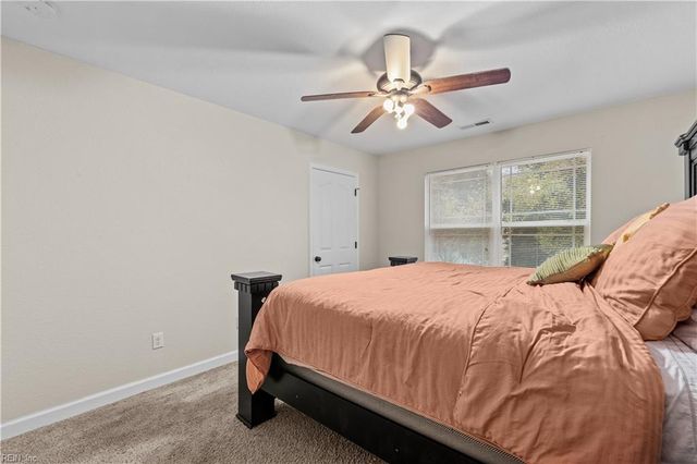 13 Douglas ST, Hampton, VA 23663