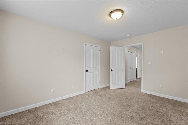 13 Douglas ST, Hampton, VA 23663