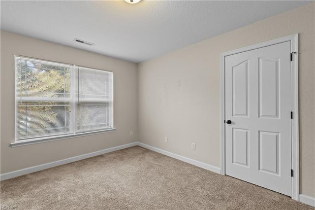 13 Douglas ST, Hampton, VA 23663